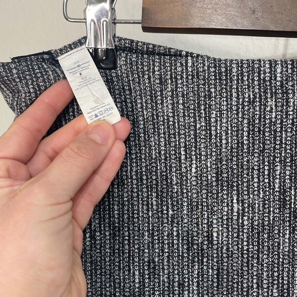 Lululemon Vinyasa Scarf
Coco Pique Black White OS MSRP$48 - Picture 9 of 10